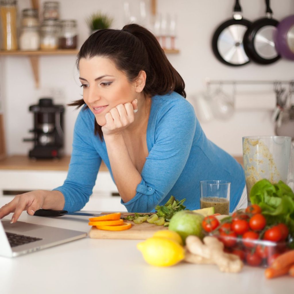 CCT Técnicos em Nutrição e Dietética SINDMOGI