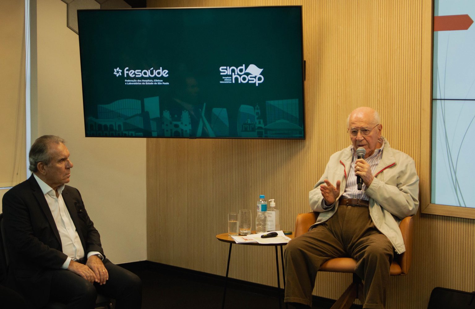 ‘Mudança na jornada de trabalho deve ser por negociação coletiva’, diz José Pastore
