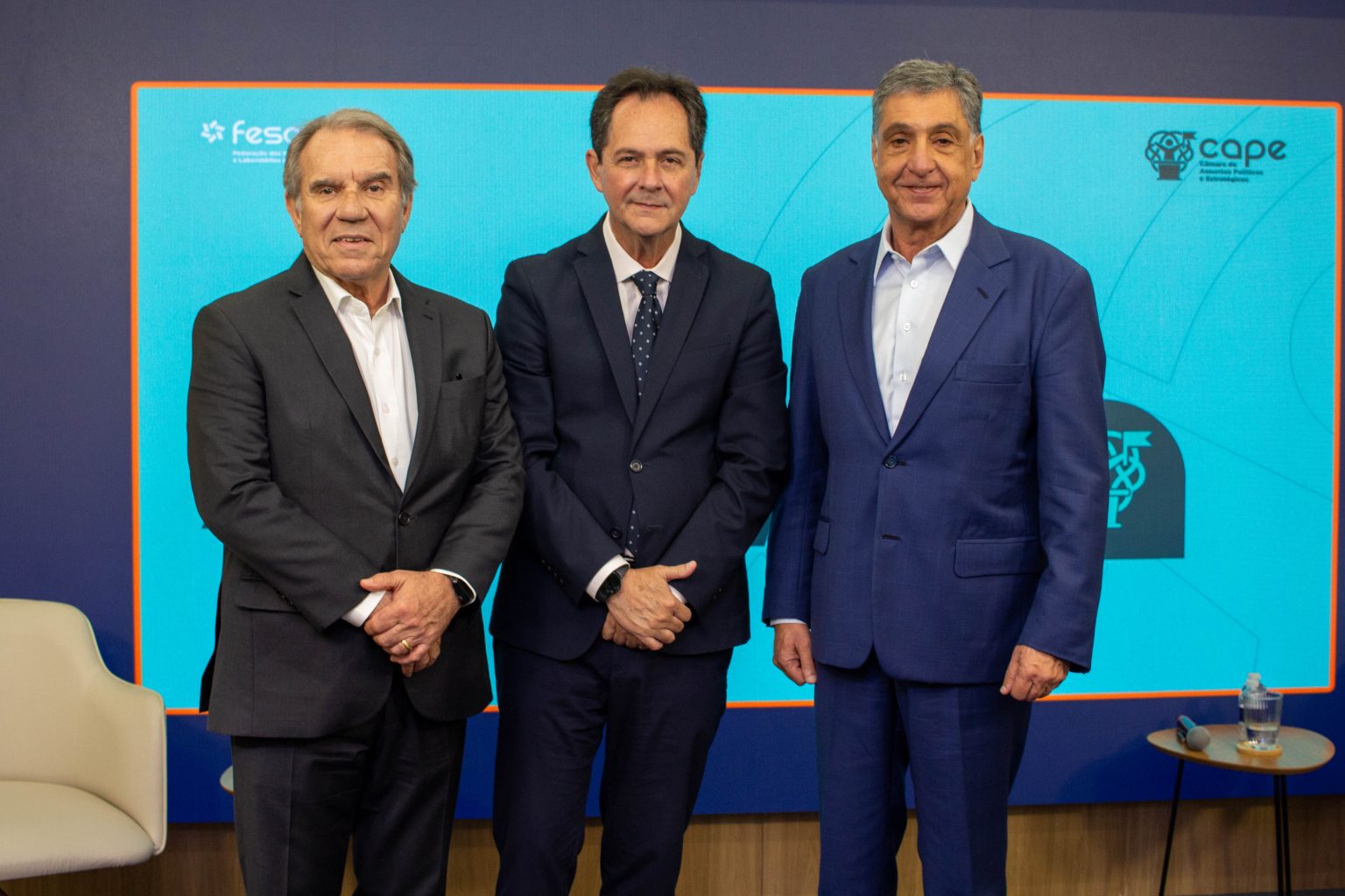 Reunião da CAPE em parceria com a ARCA recebe diretor da ANS Jorge Aquino